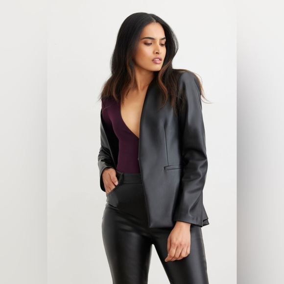 DYNAMITE | BNWT Sculpt long sleeve deep V neck body suit | size large - Picture 4 of 12